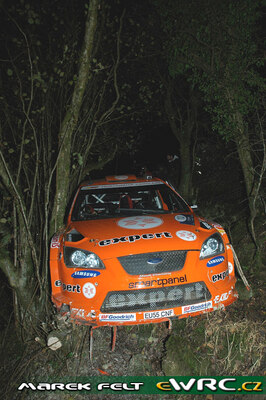 Henning Solberg - Göran Bergsten
3º Rally Ireland 2007. Ford Focus RS WRC '06 (EU55 CNF). Clasificado 16º.

Del 16 al 18 de Noviembre, Sligo.
Superficie: asfalto.

El Rally constaba de 3 etapas con un total de 1182.63 km de los que 328.72 km divididos en 20 tramos, eran cronometrados.

Tomaron la salida 84 equipos, finalizaron 66.

© Marek Felt
@@
Palabras clave: Ford;Focus;WRC;Irlanda;2007