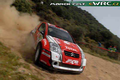 Martin Prokop - Jan Tománek
4º Rally d'Italia Sardegna 2007. Citroën C2 S1600 (2J3 8401). Clasificado 16º.

Del 18 al 20 de Mayo, Olbia, Sardinia.
Superficie: tierra.

El Rally constaba de 3 etapas con un total de 1061.84 km de los que 342.86 km divididos en 18 tramos, eran cronometrados.

Tomaron la salida 82 equipos, finalizaron 67.

© Marek Felt
@@
Palabras clave: Citroen;Cerdeña;Italia;2007