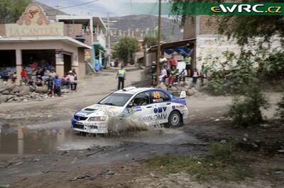 Štepán Vojtech - Michal Ernst
4º Corona Rally Mexico 2007. Mitsubishi Lancer Evo IX (GF 735 BP). Clasificado 16º.
OMV Bixxol Rally Team

Del 9 al 11 de Marzo, León.
Superficie: tierra.

El Rally constaba de 3 etapas con un total de 849.55 km de los que 366.06 km divididos en 20 tramos, eran cronometrados.

Tomaron la salida 47 equipos, finalizaron 36.

© Teams
@
Palabras clave: Mitsubishi;Lancer;Mexico;2007