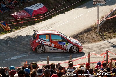 Martin Prokop - Jan Tománek
51º Tour de Corse - Rallye de France 2007. Citroën C2 S1600 (2J3 8402). Clasificado 17º.

Del 12 al 14 de Octubre, Ajaccio.
Superficie: asfalto.

El Rally constaba de 3 etapas con un total de 1099.10 km de los que 359.32 km divididos en 16 tramos, eran cronometrados.

Tomaron la salida 74 equipos, finalizaron 57.

© Robert Tuchowski
@
