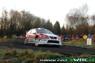 Federico Villagra - Jorge Perez Companc
63º Wales Rally GB 2007. Ford Focus RS WRC '06 (EU55 CNN). Clasificado 18º.
Munchi's Ford WRT

Del 30 de Noviembre al 2 de Diciembre, Cardiff, Wales.
Superficie: tierra.

El Rally constaba de 3 etapas con un total de 1271.94 km de los que 359.54 km divididos en 17 tramos, eran especiales.

Tomaron la salida 108 equipos, finalizaron 83.

© Marek Felt
@@
Palabras clave: Ford;Focus;WRC;Gran_Bretaña;2007