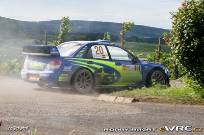 Xevi Pons - Xavier Amigo
26º ADAC Rallye Deutschland 2007. Subaru Impreza S12B WRC '07 (KT07 SRT). Clasificado 18º.

Del 17 al 19 de Agosto, Trier.
Superficie: asfalto.

El Rally constaba de 3 etapas con un total de 1227.04 km de los que 356.27 km divididos en 19 tramos, eran cronometrados.

Tomaron la salida 102 equipos, finalizaron 88.

© Ronny Baert
@@
Palabras clave: Subaru;Impreza;WRC;Alemania;2007