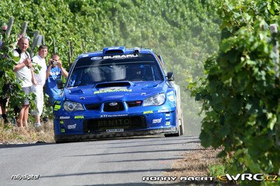 Xevi Pons - Xavier Amigo
26º ADAC Rallye Deutschland 2007. Subaru Impreza S12B WRC '07 (KT07 SRT). Clasificado 18º.

Del 17 al 19 de Agosto, Trier.
Superficie: asfalto.

El Rally constaba de 3 etapas con un total de 1227.04 km de los que 356.27 km divididos en 19 tramos, eran cronometrados.

Tomaron la salida 102 equipos, finalizaron 88.

© Ronny Baert
@@
Palabras clave: Subaru;Impreza;WRC;Alemania;2007