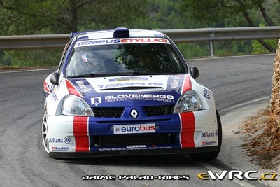 Jozef Béreš jun. - Petr Starý
43º Rally RACC Catalunya - Costa Daurada 2007. Renault Clio S1600 (KE S 067). Clasificado 22º.

Del 5 al 7 de Octubre, Salou, Tarragona, Catalunya, España.
Superficie: asfalto.

El Rally tenia un total de 1359.96 km de los que 352.87 km divididos en 18 tramos, eran especiales.

Se inscribieron 84 equipos, tomaron la salida 81, finalizaron 65.

© Jaime-Palau Ribes
@@
Palabras clave: Renault;Clio;Catalunya;Costa_Daurada;RACC;España;Spain;2007