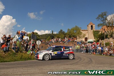 Jozef Béreš jun. - Petr Starý
43º Rally RACC Catalunya - Costa Daurada 2007. Renault Clio S1600 (KE S 067). Clasificado 22º.

Del 5 al 7 de Octubre, Salou, Tarragona, Catalunya, España.
Superficie: asfalto.

El Rally tenia un total de 1359.96 km de los que 352.87 km divididos en 18 tramos, eran especiales.

Se inscribieron 84 equipos, tomaron la salida 81, finalizaron 65.

© Marek Felt
@@
Palabras clave: Renault;Clio;Catalunya;Costa_Daurada;RACC;España;Spain;2007