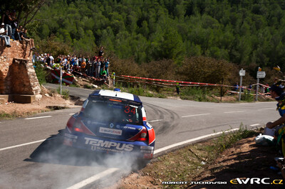 Jozef Béreš jun. - Petr Starý
43º Rally RACC Catalunya - Costa Daurada 2007. Renault Clio S1600 (KE S 067). Clasificado 22º.

Del 5 al 7 de Octubre, Salou, Tarragona, Catalunya, España.
Superficie: asfalto.

El Rally tenia un total de 1359.96 km de los que 352.87 km divididos en 18 tramos, eran especiales.

Se inscribieron 84 equipos, tomaron la salida 81, finalizaron 65.

© Robert Tuchowski
@@
Palabras clave: Renault;Clio;Catalunya;Costa_Daurada;RACC;España;Spain;2007