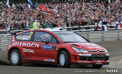 Dani Sordo - Marc Martí
57º Neste Oil Rally Finland 2007. Citroën C4 WRC (738 DYN 78). Abandonó por avería mecánica en SS15 Leustu de 21.27 km.
Citroën Total WRT

Del 3 al 5 de Agosto, Jyväskylä.
Superficie: tierra.

El Rally constaba de 3 etapas con un total de 1375.15 km de los que 360.34 km divididos en 23 tramos eran cronometrados.

Tomaron la salida 97 equipos, finalizaron 70.

© Petr Sagner
@@
Palabras clave: Citroen;WRC;Finlandia;2007