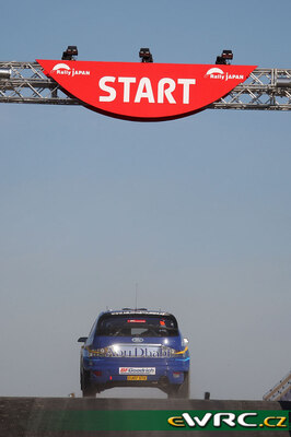 Marcus Grönholm - Timo Rautiainen
7º Rally Japan 2007. Ford Focus RS WRC '07 (EU07 STX). Abandonó por daños en la jaula antivuelco después de una salida de pista.
BP Ford World Rally Team

Del 26 al 28 de Octubre, Obihiro.
Superficie: tierra.

El Rally constaba de 3 etapas con un total de 1575.79 km de los que 350.19 km divididos en 27 tramos eran cronometrados.

Tomaron la salida 85 equipos, finalizaron 72.

© Willy Weyens
@
Palabras clave: Ford;Focus;WRC;Japon;2007