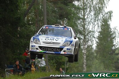 Manfred Stohl - Ilka Minor
57º Neste Oil Rally Finland 2007. Citroën Xsara WRC (596 DYS 78). Abandonó por accidente (vuelco) en SS13 Juupajoki de 22.14 km.
OMV Kronos Citroën WRT

Del 3 al 5 de Agosto, Jyväskylä.
Superficie: tierra.

El Rally constaba de 3 etapas con un total de 1375.15 km de los que 360.34 km divididos en 23 tramos eran cronometrados.

Tomaron la salida 97 equipos, finalizaron 70.

© Marek Felt
@@
Palabras clave: Citroen;Xsara;WRC;Finlandia;2007