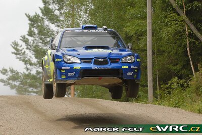 Petter Solberg - Phil Mills
57º Neste Oil Rally Finland 2007. Subaru Impreza S12B WRC '07 (HT56 SRT). Abandonó por avería mecánica en SS16 Ouninpohja 2 de 33.01 km.
Subaru World Rally Team

Del 3 al 5 de Agosto, Jyväskylä.
Superficie: tierra.

El Rally constaba de 3 etapas con un total de 1375.15 km de los que 360.34 km divididos en 23 tramos eran cronometrados.

Tomaron la salida 97 equipos, finalizaron 70.

© Marek Felt

Palabras clave: Subaru;Impreza;WRC;Finlandia;2007