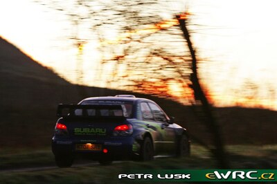 Xevi Pons - Xavier Amigo
3º Rally Ireland 2007. Subaru Impreza S12B WRC '07 (KT07 SRT). Abandonó por accidente en SS4 Lough Gill 1 de 20.57 km.
Subaru World Rally Team

Del 16 al 18 de Noviembre, Sligo.
Superficie: asfalto.

El Rally constaba de 3 etapas con un total de 1182.63 km de los que 328.72 km divididos en 20 tramos, eran cronometrados.

Tomaron la salida 84 equipos, finalizaron 66.

© Petr Lusk
@@
Palabras clave: Subaru;Impreza;WRC;Irlanda;2007