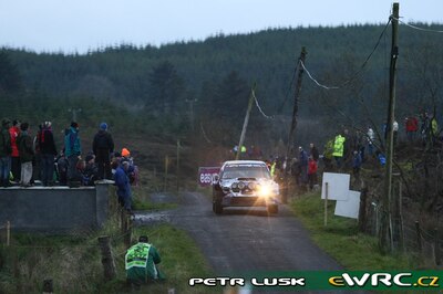 Kris Meeke - Paul Nagle
3º Rally Ireland 2007. Subaru Impreza S12 WRC '06 (CT06 SRT). Abandonó por motor en SS9 Bencroy de 15.44 km.

Del 16 al 18 de Noviembre, Sligo.
Superficie: asfalto.

El Rally constaba de 3 etapas con un total de 1182.63 km de los que 328.72 km divididos en 20 tramos, eran cronometrados.

Tomaron la salida 84 equipos, finalizaron 66.

© Petr Lusk
@@
Palabras clave: Subaru;Impreza;WRC;Irlanda;2007