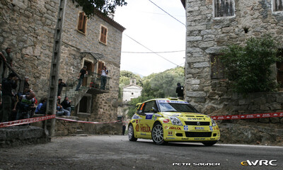 Urmo Aava - Kuldar Sikk
51º Tour de Corse - Rallye de France 2007. Suzuki Swift S1600 (KIH-354). Abandonó por accidente en SS8 Calcatoggio - Plage du Liamone 1 de 26.55 km.

Del 12 al 14 de Octubre, Ajaccio.
Superficie: asfalto.

El Rally constaba de 3 etapas con un total de 1099.10 km de los que 359.32 km divididos en 16 tramos, eran cronometrados.

Tomaron la salida 74 equipos, finalizaron 57.

© Petr Sagner
@
Palabras clave: Suzuki;Swift;Corse;Corcega;2007