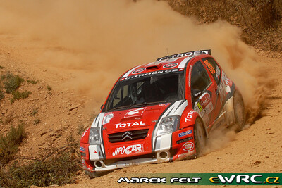 Martin Prokop - Jan Tománek
41º Vodafone Rally de Portugal 2007. Citroën C2 S1600 (2J3 8402). Abandonó por accidente en SS5 Tavira 2 de 19.92 km.

Del 30 de Marzo al 1 de Abril, Faro.
Superficie: tierra.

El Rally constaba de 3 etapas con un total de 1009.31 km de los que 357.10 km divididos en 18 tramos, eran cronometrados.

Tomaron la salida 80 equipos, finalizaron 61.

© Marek Felt
@@
Palabras clave: Citroen;Portugal;2007