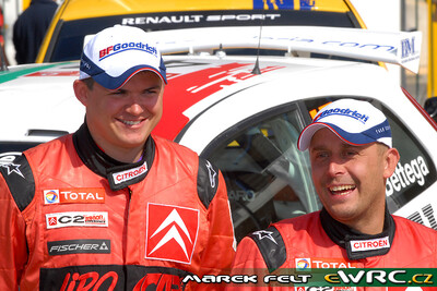Martin Prokop - Jan Tománek
41º Vodafone Rally de Portugal 2007. Citroën C2 S1600 (2J3 8402). Abandonó por accidente en SS5 Tavira 2 de 19.92 km.

Del 30 de Marzo al 1 de Abril, Faro.
Superficie: tierra.

El Rally constaba de 3 etapas con un total de 1009.31 km de los que 357.10 km divididos en 18 tramos, eran cronometrados.

Tomaron la salida 80 equipos, finalizaron 61.

© Marek Felt
@@
Palabras clave: Citroen;Portugal;2007