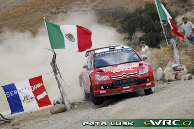 Sébastien Loeb - Daniel Elena
5º Corona Rally Mexico 2008. Citröen C4 WRC (733 EGZ 78). Clasificado 1º.
Citroën Total WRT

Del 28 de Febrero al 2 de Marzo, León.
Superficie: tierra.

El Rally tenia un total de 808.53 km de los que 353.75 km divididos en 3 etapas y 20 tramos eran cronometrados (1 de ellos fue cancelado SS18 Guanajuatito de 22.3 km).

Tomaron la salida 40 equipos, finalizaron 28.

© Petr Lusk
@@
Palabras clave: Sebastien_Loeb;Citroen;WRC;Mexico;2008