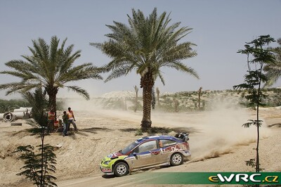 Mikko Hirvonen - Jarmo Lehtinen
1º Jordan Rally 2008. Ford Focus RS WRC '07 (EU07 SSZ). Clasificado 1º.
BP Ford Abu Dhabi WRT

Del 24 al 27 de Abril.
Superficie: tierra.

El Rally constaba de 3 etapas con un total de 983.44 km de los que 359.26 km divididos en 22 tramos, eran cronometrados.

Tomaron la salida 54 equipos, finalizaron 33.

© Willy Weyens
@
Palabras clave: Ford;Focus;WRC;Jordania;2008