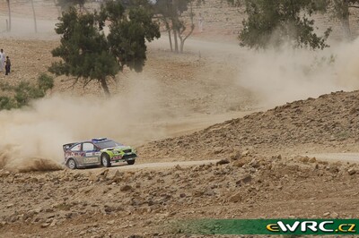 Mikko Hirvonen - Jarmo Lehtinen
1º Jordan Rally 2008. Ford Focus RS WRC '07 (EU07 SSZ). Clasificado 1º.
BP Ford Abu Dhabi WRT

Del 24 al 27 de Abril.
Superficie: tierra.

El Rally constaba de 3 etapas con un total de 983.44 km de los que 359.26 km divididos en 22 tramos, eran cronometrados.

Tomaron la salida 54 equipos, finalizaron 33.

© Willy Weyens
@
Palabras clave: Ford;Focus;WRC;Jordania;2008