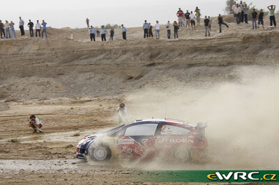 Dani Sordo - Marc Marti
1º Jordan Rally 2008. Citroën C4 WRC (734 EGZ 78). Clasificado 2º.
Citroën Total WRT

Del 24 al 27 de Abril.
Superficie: tierra.

El Rally constaba de 3 etapas con un total de 983.44 km de los que 359.26 km divididos en 22 tramos, eran cronometrados.

Tomaron la salida 54 equipos, finalizaron 33.

© Willy Weyens
@
Palabras clave: Citroen;WRC;Jordania;2008