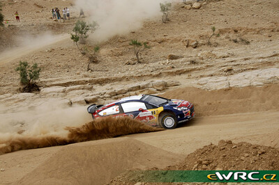 Dani Sordo - Marc Marti
1º Jordan Rally 2008. Citroën C4 WRC (734 EGZ 78). Clasificado 2º.
Citroën Total WRT

Del 24 al 27 de Abril.
Superficie: tierra.

El Rally constaba de 3 etapas con un total de 983.44 km de los que 359.26 km divididos en 22 tramos, eran cronometrados.

Tomaron la salida 54 equipos, finalizaron 33.

© Willy Weyens
@
Palabras clave: Citroen;WRC;Jordania;2008
