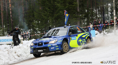 Petter Solberg - Phil Mills
57º Uddeholm Swedish Rally 2008. Subaru Impreza S12B WRC '07 (FT57 SRT). Clasificado 4º.
Subaru World Rally Team

Del 8 al 10 de Febrero, Karlstad.
Superficie: nieve - hielo.

El Rally tenia un total de 1408.94 km de los que 340.24 km divididos en 3 etapas y 20 tramos eran cronometrados.

Tomaron la salida 61 equipos, finalizaron 49.

© Petr Sagner
@@
Palabras clave: Petter_Solberg;Subaru;Impreza;WRC;Suecia;2008;Nieve