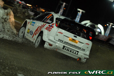 Andreas Mikkelsen - Ola Fløene
57º Uddeholm Swedish Rally 2008. Ford Focus RS WRC '06 (EU55 CNJ). Clasificado 5º.
Ramsport

Del 8 al 10 de Febrero, Karlstad.
Superficie: nieve - hielo.

El Rally tenia un total de 1408.94 km de los que 340.24 km divididos en 3 etapas y 20 tramos eran cronometrados.

Tomaron la salida 61 equipos, finalizaron 49.

© Marek Felt
@
Palabras clave: ;Ford;Focus;WRC;Suecia;2008