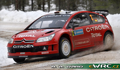 Dani Sordo - Marc Martí
57º Uddeholm Swedish Rally 2008. Citroën C4 WRC (734 EGZ 78). Clasificado 6º.
Citroën Total WRT

Del 8 al 10 de Febrero, Karlstad.
Superficie: nieve - hielo.

El Rally tenia un total de 1408.94 km de los que 340.24 km divididos en 3 etapas y 20 tramos eran cronometrados.

Tomaron la salida 61 equipos, finalizaron 49.

© Benjamin A. Ward
@@
Palabras clave: ;Citroen;WRC;Suecia;2008;Nieve