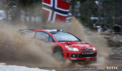 Dani Sordo - Marc Martí
57º Uddeholm Swedish Rally 2008. Citroën C4 WRC (734 EGZ 78). Clasificado 6º.
Citroën Total WRT

Del 8 al 10 de Febrero, Karlstad.
Superficie: nieve - hielo.

El Rally tenia un total de 1408.94 km de los que 340.24 km divididos en 3 etapas y 20 tramos eran cronometrados.

Tomaron la salida 61 equipos, finalizaron 49.

© Petr Sagner
@@
Palabras clave: ;Citroen;WRC;Suecia;2008
