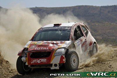 Martin Prokop - Jan Tománek
5º Corona Rally Mexico 2008. Citroën C2 S1600 (06R 0008). Clasificado 22º.

Del 28 de Febrero al 2 de Marzo, León.
Superficie: tierra.

El Rally tenia un total de 808.53 km de los que 353.75 km divididos en 3 etapas y 20 tramos eran cronometrados (1 de ellos fue cancelado SS18 Guanajuatito de 22.3 km).

Tomaron la salida 40 equipos, finalizaron 28.

© Petr Lusk
@@
Palabras clave: Citroen;S1600;Mexico;2008