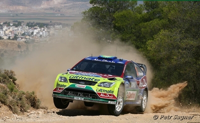 Mikko Hirvonen - Jarmo Lehtinen
56º Acropolis Rally of Greece 2009. Ford Focus RS WRC 09 (PX08 AXB). Clasificado 1º.

Del 11 al 14 de Junio, Loutraki, Grecia.
Superficie: tierra.

El Rally tenia un total de 1178.17 Km de los que 371.02 Km divididos en 17 tramos eran especiales (2 de ellas fueron canceladas SS3 Evangelistria de 21.03 Km y SS16 Loutraki 2 de 8.98 Km).

Se inscribieron 47 equipos, tomaron la salida 45, finalizaron 33.

© Petr Sagner
@
Palabras clave: ;Acropolis;Grecia;Ford;Focus;WRC;2009