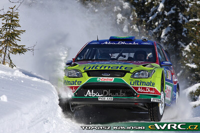 Mikko Hirvonen - Jarmo Lehtinen
Rally Norway 2009. Ford Focus RS WRC '08 (PX08 AXB). Clasificado 2º.
BP Ford Abu Dhabi WRT

Del 12 al 15 de Febrero, Hamar.
Superficie: nieve - hielo.

El Rally tenia un total de 1230.15 km de los que 360.90 km divididos en 3 etapas y 23 tramos eran cronometrados.

Tomaron la salida 42 equipos, finalizaron 34.

© Tomasz Kalinski
@
Palabras clave: ;Ford;Focus;WRC;Noruega;2009;Nieve