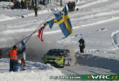 Jari-Matti Latvala - Miikka Anttila
Rally Norway 2009. Ford Focus RS WRC '08 (AG57 CKA). Clasificado 3º.
BP Ford Abu Dhabi WRT

Del 12 al 15 de Febrero, Hamar.
Superficie: nieve - hielo.

El Rally tenia un total de 1230.15 km de los que 360.90 km divididos en 3 etapas y 23 tramos eran cronometrados.

Tomaron la salida 42 equipos, finalizaron 34.

© Petr Lusk
@
Palabras clave: ;Ford;Focus;WRC;Noruega;2009;Nieve