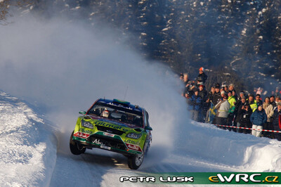 Jari-Matti Latvala - Miikka Anttila
Rally Norway 2009. Ford Focus RS WRC '08 (AG57 CKA). Clasificado 3º.
BP Ford Abu Dhabi WRT

Del 12 al 15 de Febrero, Hamar.
Superficie: nieve - hielo.

El Rally tenia un total de 1230.15 km de los que 360.90 km divididos en 3 etapas y 23 tramos eran cronometrados.

Tomaron la salida 42 equipos, finalizaron 34.

© Petr Lusk
@
Palabras clave: ;Ford;Focus;WRC;Noruega;2009;Nieve