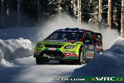 Jari-Matti Latvala - Miikka Anttila
Rally Norway 2009. Ford Focus RS WRC '08 (AG57 CKA). Clasificado 3º.
BP Ford Abu Dhabi WRT

Del 12 al 15 de Febrero, Hamar.
Superficie: nieve - hielo.

El Rally tenia un total de 1230.15 km de los que 360.90 km divididos en 3 etapas y 23 tramos eran cronometrados.

Tomaron la salida 42 equipos, finalizaron 34.

© Petr Lusk
@
Palabras clave: ;Ford;Focus;WRC;Noruega;2009;Nieve