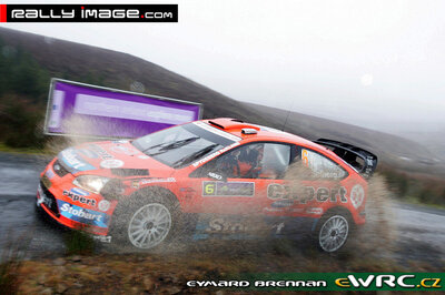 Henning Solberg - Cato Menkerud
4º Rally Ireland 2009. Ford Focus RS WRC '08 (EU07 SUA). Clasificado 4º.

Del 29 de Enero al 1 de Febrero, Sligo.
Superficie: asfalto.

El Rally tenia un total de 1349.42 km de los que 349.73 km divididos en 3 etapas y 19 tramos eran cronometrados (2 de ellos fueron cancelados, SS7 Murley de 24.70 km y SS8 Fardross de 14.77 km).

Tomaron la salida 36 equipos, finalizaron 28.

© Eymard Brennan
@
Palabras clave: ;Ford;Focus;WRC;Irlanda;2009