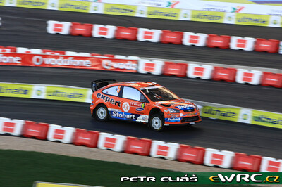Henning Solberg - Cato Menkerud
43º Vodafone Rally de Portugal 2009. Ford Focus RS WRC '08 (EU07 SUF). Clasificado 5º.
Stobart VK Ford Rally Team

Del 2 al 5 de Abril, Faro.
Superficie: tierra.

El Rally tenia un total de 1164.99 km de los que 361.36 km divididos en 3 etapas y18 tramos eran cronometrados.

Tomaron la salida 70 equipos, finalizaron 41.

© Petr Eliáš
@@
Palabras clave: ;Ford;Focus;WRC;Portugal;2009