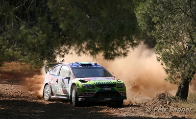 Khalid  Al-Qassimi - Michael Orr
56º Acropolis Rally of Greece 2009. Ford Focus RS WRC 08 (EU07 SSZ). Clasificado 6º.

Del 11 al 14 de Junio, Loutraki, Grecia.
Superficie: tierra.

El Rally tenia un total de 1178.17 Km de los que 371.02 Km divididos en 17 tramos eran especiales (2 de ellas fueron canceladas SS3 Evangelistria de 21.03 Km y SS16 Loutraki 2 de 8.98 Km).

Se inscribieron 47 equipos, tomaron la salida 45, finalizaron 33.

© Petr Sagner
@
Palabras clave: Ford;Focus;Acropolis;Grecia;2009