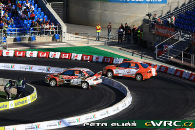 Martin Prokop - Jan Tománek
43º Vodafone Rally de Portugal 2009. Mitsubishi Lancer Evo IX. Clasificado 10º.

Del 2 al 5 de Abril, Faro.
Superficie: tierra.

El Rally tenia un total de 1164.99 km de los que 361.36 km divididos en 3 etapas y18 tramos eran cronometrados.

Tomaron la salida 70 equipos, finalizaron 41.

© Petr Eliáš
@@
