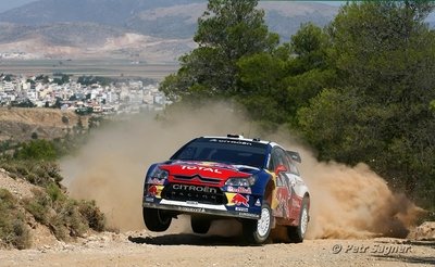 Sébastien Loeb - Daniel Elena
56º Acropolis Rally of Greece 2009. Citröen C4 WRC (459 EMX 78). Abandonó por accidente en SS7 Klenia Mycenae 1 de 17.25 Km.

Del 11 al 14 de Junio, Loutraki, Grecia.
Superficie: tierra.

El Rally tenia un total de 1178.17 Km de los que 371.02 Km divididos en 17 tramos eran especiales (2 de ellas fueron canceladas SS3 Evangelistria de 21.03 Km y SS16 Loutraki 2 de 8.98 Km).

Se inscribieron 47 equipos, tomaron la salida 45, finalizaron 33.

© Petr Sagner
@
Palabras clave: Sebastien_Loeb;Citroen;WRC;Acropolis;Grecia;2009