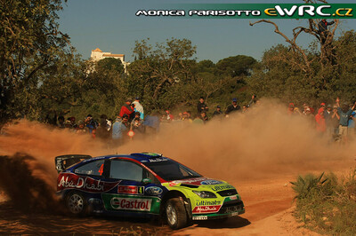 Jari-Matti Latvala - Miikka Anttila
43º Vodafone Rally de Portugal 2009. Ford Focus RS WRC '08 (PX08 AXD). Abandonó por accidente en SS4 Malhão 1 de 22.04 km.
BP Ford Abu Dhabi WRT

Del 2 al 5 de Abril, Faro.
Superficie: tierra.

El Rally tenia un total de 1164.99 km de los que 361.36 km divididos en 3 etapas y18 tramos eran cronometrados.

Tomaron la salida 70 equipos, finalizaron 41.

© Monica Parisotto
@@
Palabras clave: ;Ford;Focus;Portugal;2009