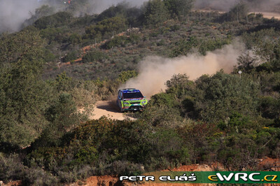 Jari-Matti Latvala - Miikka Anttila
43º Vodafone Rally de Portugal 2009. Ford Focus RS WRC '08 (PX08 AXD). Abandonó por accidente en SS4 Malhão 1 de 22.04 km.
BP Ford Abu Dhabi WRT

Del 2 al 5 de Abril, Faro.
Superficie: tierra.

El Rally tenia un total de 1164.99 km de los que 361.36 km divididos en 3 etapas y18 tramos eran cronometrados.

Tomaron la salida 70 equipos, finalizaron 41.

© Petr Eliáš
@@
Palabras clave: ;Ford;Focus;Portugal;2009