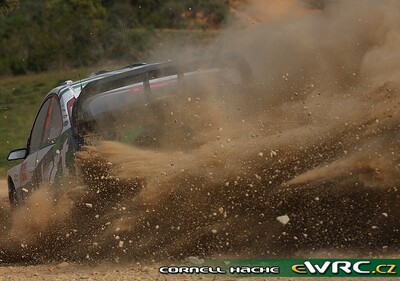 Matthew Wilson - Scott Martin
43º Vodafone Rally de Portugal 2009. Ford Focus RS WRC '08 (1ES). Abandonó por accidente en SS17 São Brás Alportel 2 de 16.23 km.
Stobart VK Ford Rally Team

Del 2 al 5 de Abril, Faro.
Superficie: tierra.

El Rally tenia un total de 1164.99 km de los que 361.36 km divididos en 3 etapas y18 tramos eran cronometrados.

Tomaron la salida 70 equipos, finalizaron 41.

© Cornell Hache
@@
Palabras clave: Ford;Focus;WRC;Portugal;2009