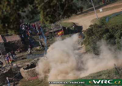 Evgeniy Novikov - Dale Moscatt
43º Vodafone Rally de Portugal 2009. Citroën C4 WRC (154 ESX 78). Abandonó por accidente en SS15 São Brás Alportel 1 de 16.23 km.
Citroën Junior Team

Del 2 al 5 de Abril, Faro.
Superficie: tierra.

El Rally tenia un total de 1164.99 km de los que 361.36 km divididos en 3 etapas y18 tramos eran cronometrados.

Tomaron la salida 70 equipos, finalizaron 41.

© Cornell Hache
@@
Palabras clave: Citroen;WRC;Portugal;2009