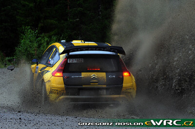 Evgeniy Novikov - Dale Moscatt
59º Neste Oil Rally Finland 2009. Citröen C4 WRC (723 EGZ 78). Abandonó por accidente en SS14 Leustu 2 de 21.35 Km.
Citroën Junior Team

Del 30 de Julio al 2 de Agosto, Jyväskylä, Finlandia.
Superficie: tierra.

El Rally tenía un total de 1449.61 km de los que 345 Km divididos en 23 tramos eran especiales.

Tomaron la salida 90 equipos, finalizaron 60.

© Greg Roslon
@
Palabras clave: Citroen;WRC;Finlandia;2009