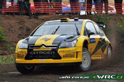 Evgeniy Novikov - Dale Moscatt
59º Neste Oil Rally Finland 2009. Citröen C4 WRC (723 EGZ 78). Abandonó por accidente en SS14 Leustu 2 de 21.35 Km.
Citroën Junior Team

Del 30 de Julio al 2 de Agosto, Jyväskylä, Finlandia.
Superficie: tierra.

El Rally tenía un total de 1449.61 km de los que 345 Km divididos en 23 tramos eran especiales.

Tomaron la salida 90 equipos, finalizaron 60.

© Jirí Fryje
@
Palabras clave: Citroen;WRC;Finlandia;2009