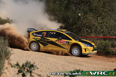 Evgeniy Novikov - Dale Moscatt
43º Vodafone Rally de Portugal 2009. Citroën C4 WRC (154 ESX 78). Abandonó por accidente en SS15 São Brás Alportel 1 de 16.23 km.
Citroën Junior Team

Del 2 al 5 de Abril, Faro.
Superficie: tierra.

El Rally tenia un total de 1164.99 km de los que 361.36 km divididos en 3 etapas y18 tramos eran cronometrados.

Tomaron la salida 70 equipos, finalizaron 41.

© Petr Eliáš
@@
Palabras clave: Citroen;WRC;Portugal;2009