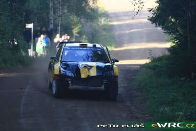 Evgeniy Novikov - Dale Moscatt
59º Neste Oil Rally Finland 2009. Citröen C4 WRC (723 EGZ 78). Abandonó por accidente en SS14 Leustu 2 de 21.35 Km.
Citroën Junior Team

Del 30 de Julio al 2 de Agosto, Jyväskylä, Finlandia.
Superficie: tierra.

El Rally tenía un total de 1449.61 km de los que 345 Km divididos en 23 tramos eran especiales.

Tomaron la salida 90 equipos, finalizaron 60.

© Petr Eliáš
@
Palabras clave: Citroen;WRC;Finlandia;2009