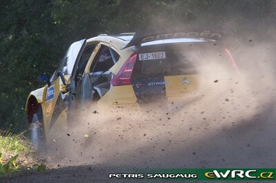 Evgeniy Novikov - Dale Moscatt
59º Neste Oil Rally Finland 2009. Citröen C4 WRC (723 EGZ 78). Abandonó por accidente en SS14 Leustu 2 de 21.35 Km.
Citroën Junior Team

Del 30 de Julio al 2 de Agosto, Jyväskylä, Finlandia.
Superficie: tierra.

El Rally tenía un total de 1449.61 km de los que 345 Km divididos en 23 tramos eran especiales.

Tomaron la salida 90 equipos, finalizaron 60.

© Petri Skog
@
Palabras clave: Citroen;WRC;Finlandia;2009