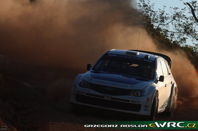 Marcus Grönholm - Timo Rautiainen
43º Vodafone Rally de Portugal 2009. Subaru Impreza S14 WRC '08 (1 WRC). Abandonó por daños de accidente en SS8 Santa Clara 1 de 22.61 km.
Prodrive

Del 2 al 5 de Abril, Faro.
Superficie: tierra.

El Rally tenia un total de 1164.99 km de los que 361.36 km divididos en 3 etapas y18 tramos eran cronometrados.

Tomaron la salida 70 equipos, finalizaron 41.

© Greg Roslon
@@
Palabras clave: ;Subaru;Impreza;WRC;Portugal;2009