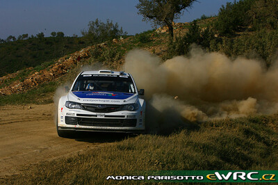 Marcus Grönholm - Timo Rautiainen
43º Vodafone Rally de Portugal 2009. Subaru Impreza S14 WRC '08 (1 WRC). Abandonó por daños de accidente en SS8 Santa Clara 1 de 22.61 km.
Prodrive

Del 2 al 5 de Abril, Faro.
Superficie: tierra.

El Rally tenia un total de 1164.99 km de los que 361.36 km divididos en 3 etapas y18 tramos eran cronometrados.

Tomaron la salida 70 equipos, finalizaron 41.

© Monica Parisotto
@@
Palabras clave: ;Subaru;Impreza;WRC;Portugal;2009